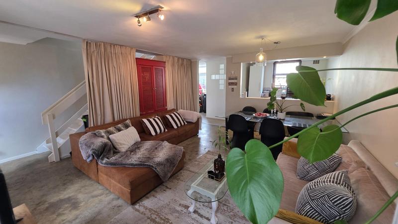 3 Bedroom Property for Sale in Zonnebloem Western Cape